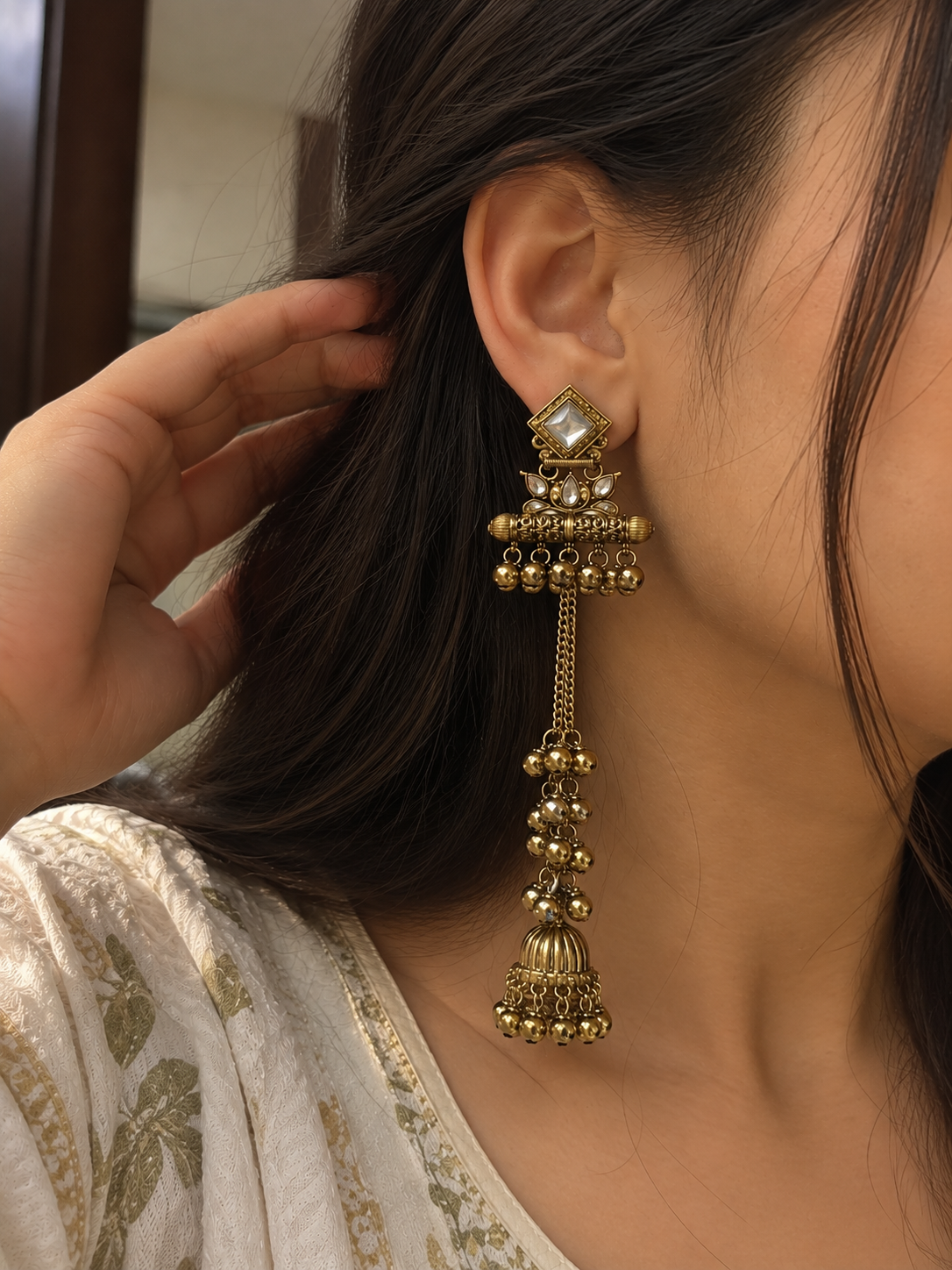Noor Kashmiri Jhumka